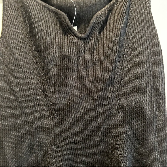 Black sweater tank - Picture 3 of 4